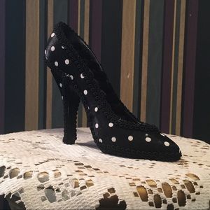 Black & White Polka Dot High Heel Ring Organizer